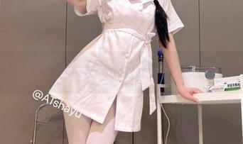跟着AT鲨，天台私拍中的不经意的魅力