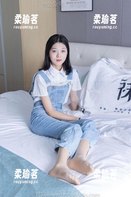 BoBoSocks袜啵啵-小甜豆 BoBoSocks袜啵啵 - 精选小甜豆:咖啡色丝袜(脚尖透明款),哎,我感觉这颜色就是在撩我的心!