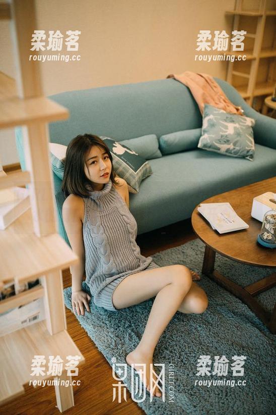 GIRLT果团网 - 私拍合集：小九九与死库水的调皮游戏，谁说不能玩得开心？