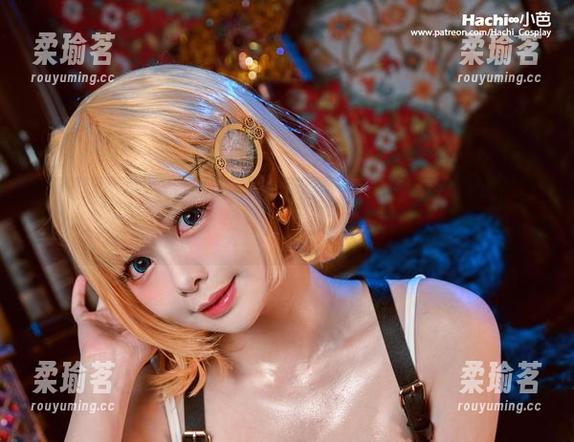 Hachi小芭 在Hachi小芭的图册中发现AiriAkitsuki:让我们一起走入梦中吧!