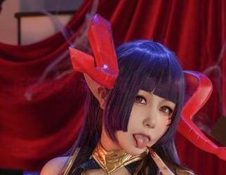 KANEKO_咔喵的写真故事：在大凤旗袍里藏着的日常瞬间