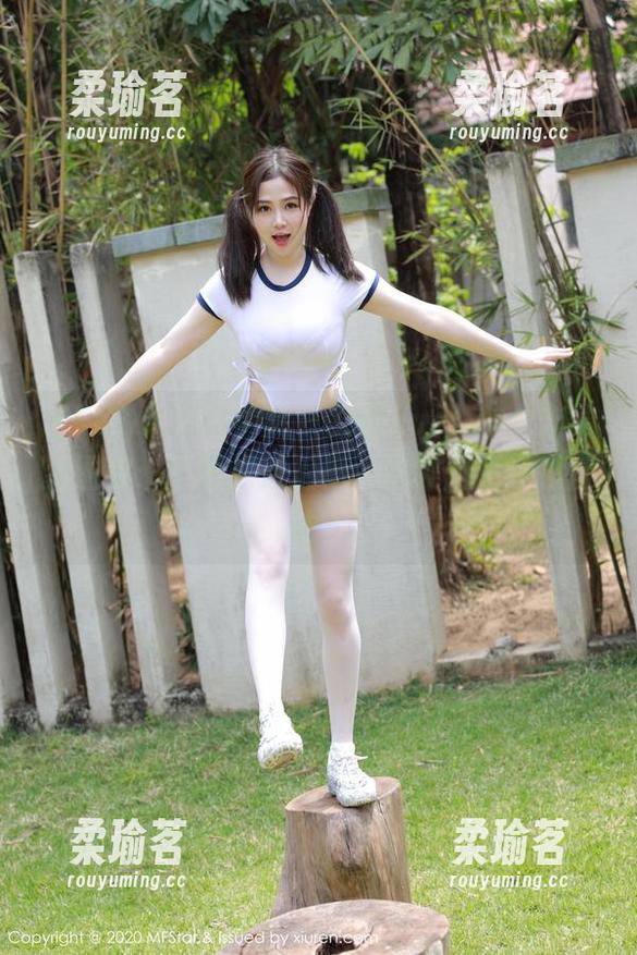 MFStar模范学院-艾莉Evelyn MFStar模范学院 - 艾莉Evelyn女友最新图包:不看绝对后悔,这种魅力谁顶得住?