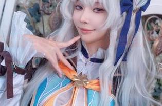Machi马吉的粉色调调：最新写真集出炉，保证让你心情大好！