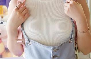MiiTao蜜桃社 – 这波Cris_卓娅祺修女写真，下载是免费的，心动不如行动！