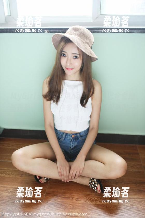 MyGirl美媛馆-Angela小热巴 MyGirl美媛馆 - Angela小热巴全套瑜伽作品,真忍不住多看几眼,腹肌那叫一个抢镜!