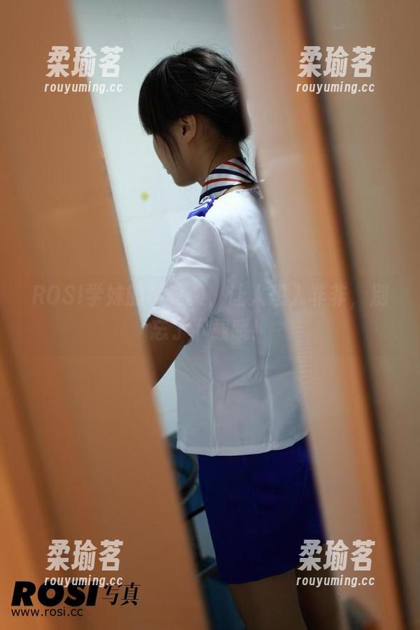 ROSI写真 ROSI学妹的写真集,让人想入非非,别忘了下载哦!