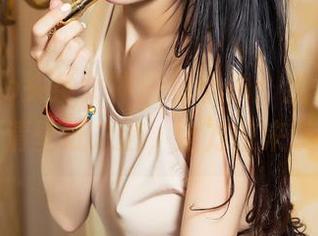 TouTiao头条女神 – 莫小希：温柔之名，高清壁纸之魅，全方位来袭！