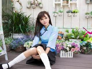 UGirls尤果网 – 艾霓莎黑色：不知道为什么，总是想多看几眼的私拍