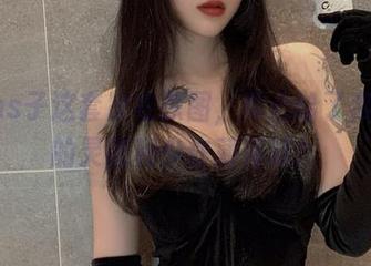 Vams子这套皮衣原图，真心给了我今天的灵感和少许薄荷味！