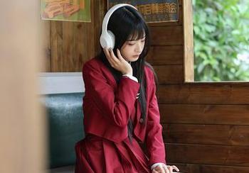 Xiuren秀人网 – 翻开baby嘉茵的校服写真集，看看青春的另一面
