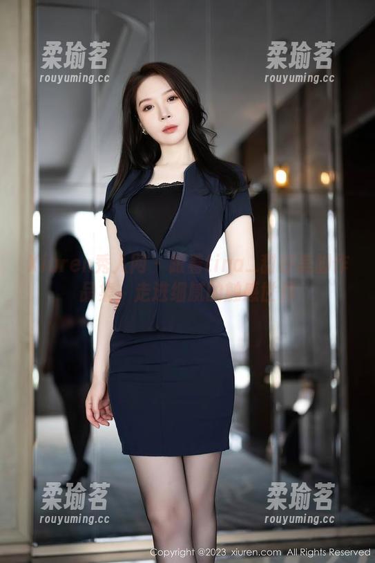 Xiuren秀人网-tina_甜仔 Xiuren秀人网 - 跟着tina_甜仔美脚作品集,走进细腻的触感世界
