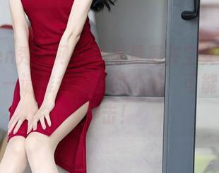 Xiuren秀人网 – 这里是周井空女王写真全集——请准备好你的心脏，可能会受到冲击！