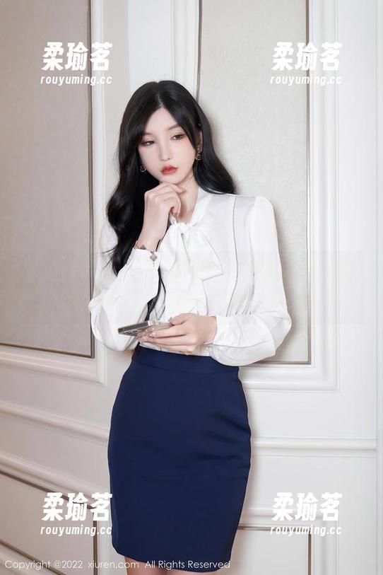 Xiuren秀人网-奈奈Fox Xiuren秀人网 - 奈奈Fox美足精选:丢掉袜子,带你走进她的足部秘密