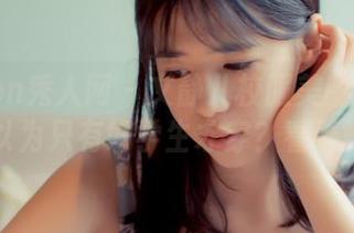 Xiuren秀人网 – 文静儿校服美图精选：你以为只有好学生才穿？看看她！
