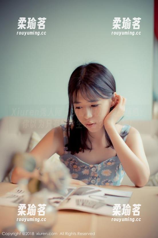 Xiuren秀人网-文静儿 Xiuren秀人网 - 文静儿校服美图精选:你以为只有好学生才穿?看看她!