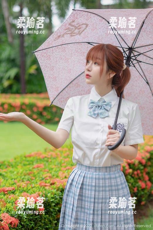 Xiuren秀人网-晚苏susu Xiuren秀人网 - 全套白色写真,晚苏susu总是能把简单变得复杂,真让人捉摸不透。