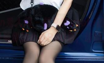 Xiuren秀人网 – 林文文yooki的清纯写真真是免费的心动PRO版，谁能抗拒？
