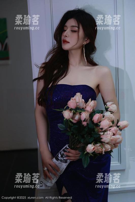 Xiuren秀人网-米妮大萌萌 Xiuren秀人网 - 米妮大萌萌黑色控:合集中的沉醉与反差美学