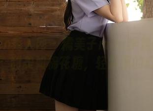 Xiuren秀人网 – 糯美子mini学姐的私房图集：甜美如棉花糖，轻飘飘的幻想。