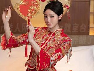 Xiuren秀人网 – 草莓zz教室合集：当美丽遇上教科书，简直太养眼了！