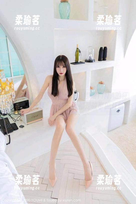 YouMi尤蜜荟-娜娜TINA YouMi尤蜜荟 - 超梦幻!娜娜TINA的红裙套图分享,让每一张都是故事的开端