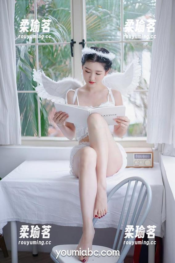 YouMi尤蜜荟-李纤纤 YouMi尤蜜荟 - 谁说办公室只能忙?李纤纤的原图资源合集!