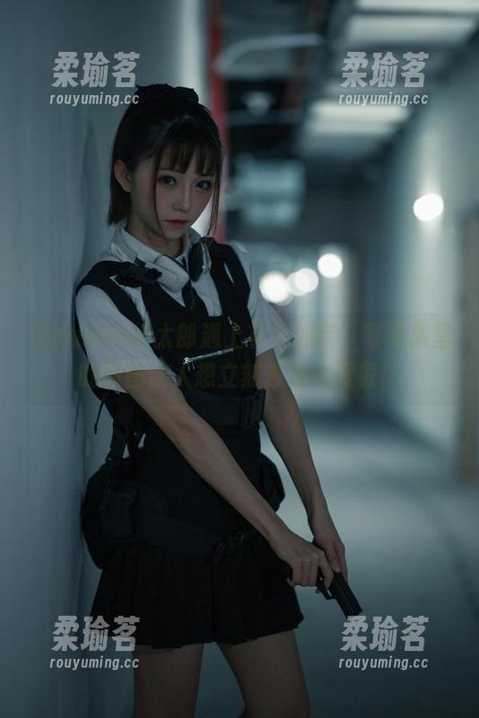 当kitaro绮太郎遇上有马加奈，写真集里的原图让人想立刻去海边度假！