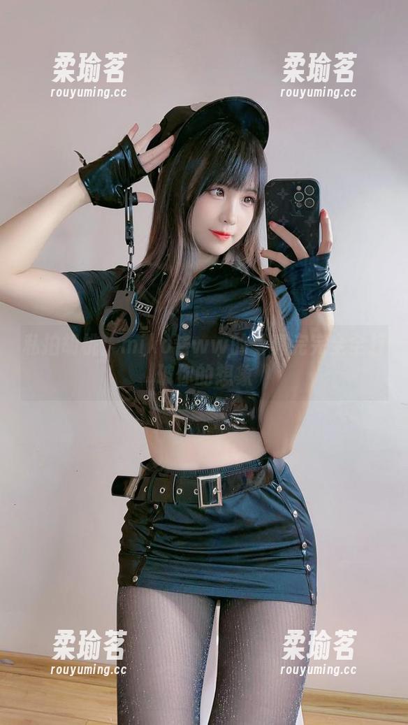 miko酱ww 私拍胡桃:miko酱ww的写真完完全全打破你的想象