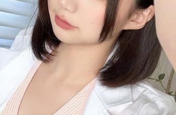 在这里：nagisa魔物喵的小恶魔套图合集，快来一起犯规吧！