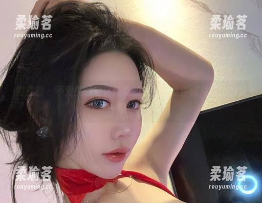 不爱笑的赛琳 微密圈 - 不爱笑的赛琳修女的美图合集:清规戒律的另一种诠释!