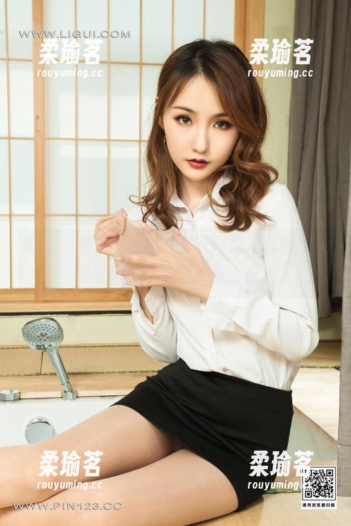 丽柜-凉儿 丽柜 - 凉儿的丝袜写真,网盘里藏着撩人的姿势,你绝对不想错过!