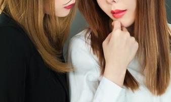 丽柜 – 悠悠连衣裙：高清图片，随风摇曳的优雅