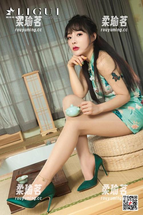 丽柜-文芮 丽柜 - 作品与无圣光交汇的文芮:孽佣丝情的独特感受