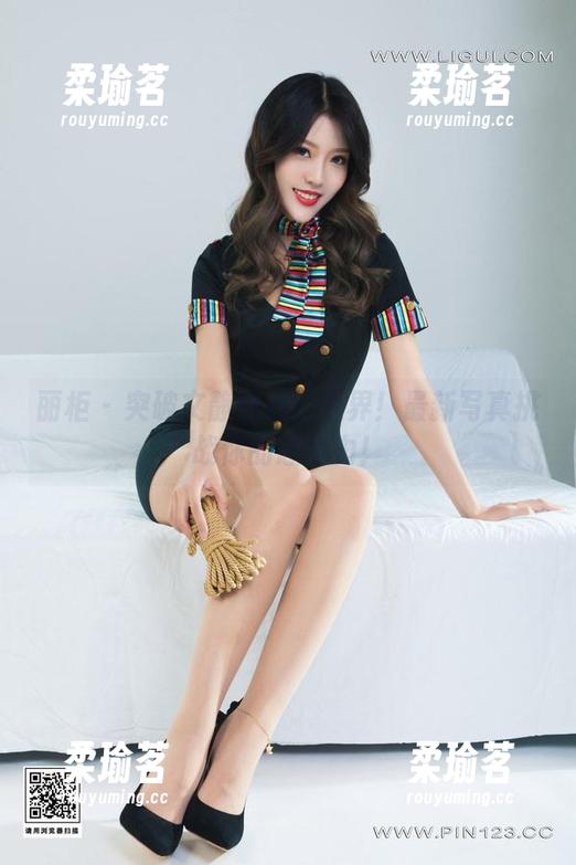 丽柜-文静 丽柜 - 突破文静妹妹的边界!最新写真挑战你的想象力!