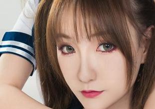 丽柜 – 别错过！昕昕女仆最新图集更新，宛如走进了一部迷人的小剧场！