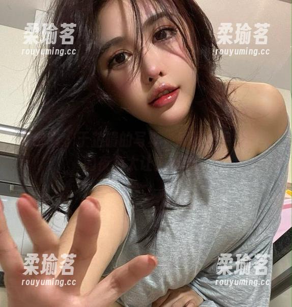 于芷晴 微密圈 - 于芷晴的写真,原图在手,撩人的夜色太让人心动!