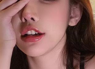 微密圈 – 于芷晴的紫色比基尼：那种阳光下的高清感受，想要下载吗？