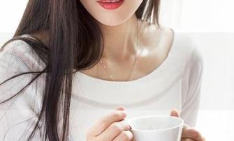 克拉女神 – 无圣光是神马？杨暖的棉袜告诉你，图包也能散发神秘光芒！