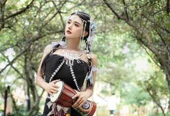 微密圈 – 最新图包揭密！古阿扎的礼服，简直是时尚界的调皮鬼！