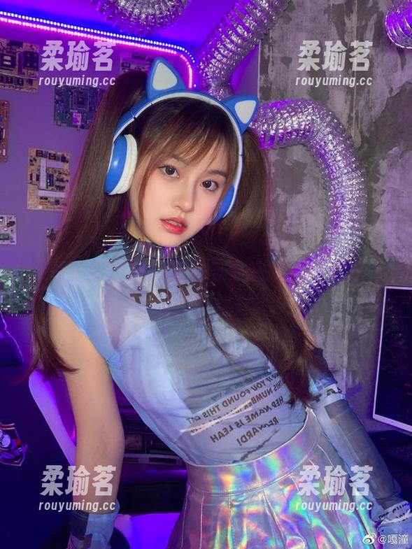 私拍新境界：嘎潼与学妹的美妙邂逅