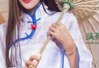 头条女神 – 拥抱高跟鞋，享受福利：语溪的写真世界里流转的每一丝气息。