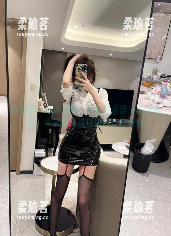 奔跑的晶骡子 微密圈 - 写真更新:奔跑的晶骡子与绿色装,今天也要活得如鲜花般绚烂