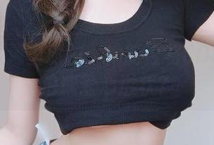 当女主K遇上旅拍：她能否将COS和阳光拍成爱心形状？