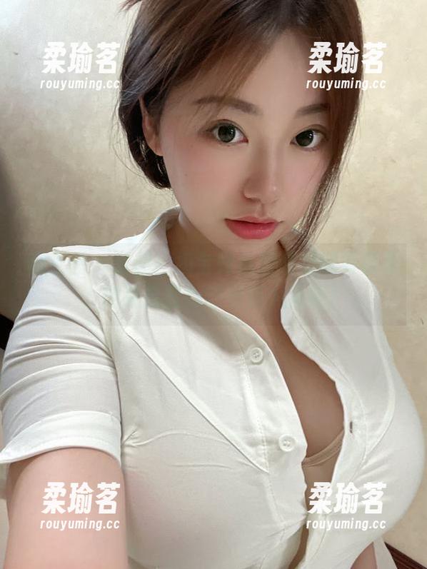 奶宝妹纸 微密圈 - 最新!奶宝妹纸居家辣妹写真集,快来看看她的衣柜大揭秘!