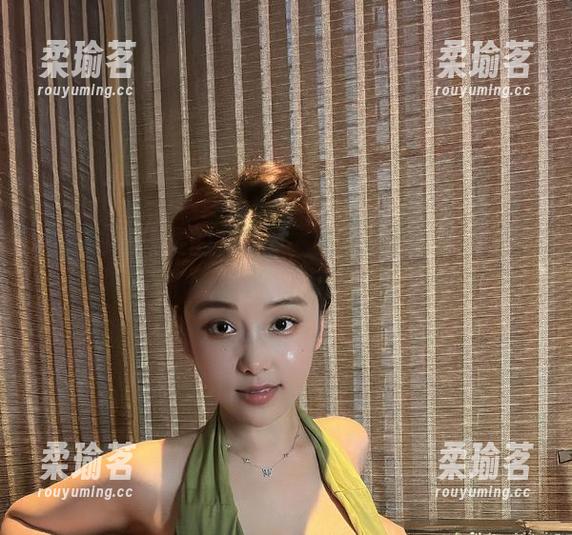 奶雯 微密圈 - 奶雯的花裙梦,免费合集,花朵开到爆!