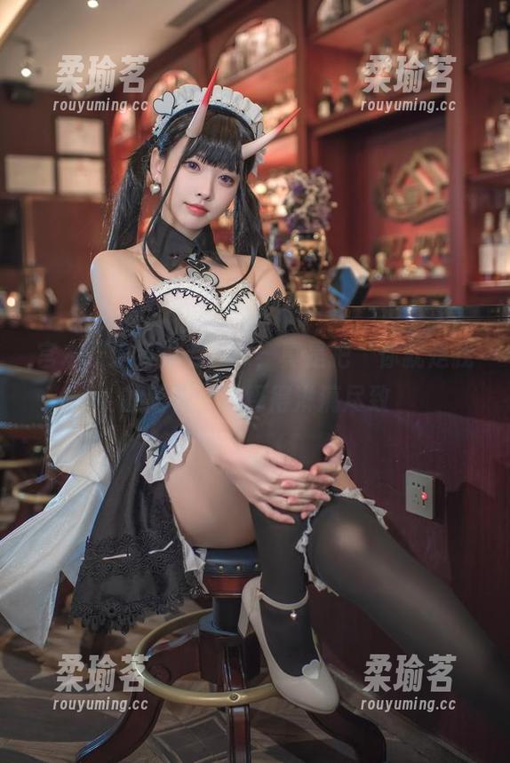 宫本樱 宫本樱这身泳衣cos,真是把‘你就是我的阳光’演绎得淋漓尽致