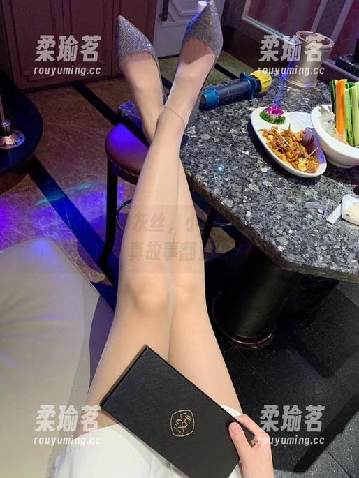 小仙女ELaine 微密圈 - 轻纱灰丝,小仙女ELaine的写真故事翻页中