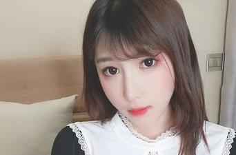 小酥酱的镂空秀：每一次更新都像是心跳加速的浓缩版大片！