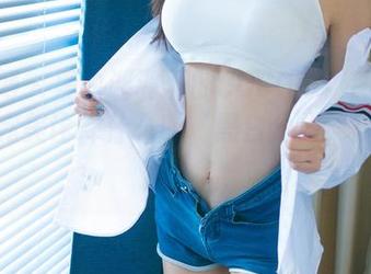 尤果网 – 黑白调调下的COCO可：图集下载！完美诠释什么叫‘黑白分明，却又朦胧’。