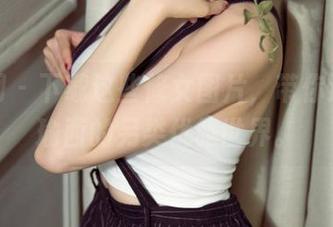 尤果网 – 下载这些修女图片，带你进入程瑜西的另类优雅世界。